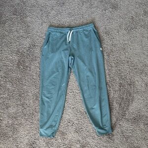 Vuori Performance Joggers- Women’s Small